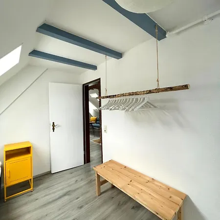 Gruener Wohnen Im Alten Schulhaus * تودتناو