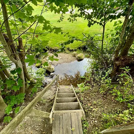 公寓 Gruener Wohnen Im Alten Schulhaus 托特瑙