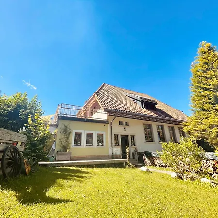 Grüner Wohnen Im Alten Schulhaus Apartamento
